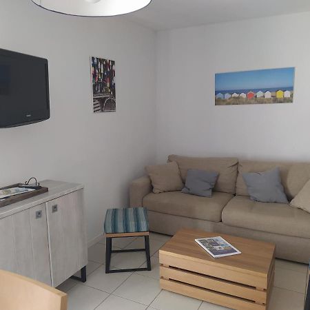 Une Maisonnette Vendeenne, Avec Acces Piscine Saint-Hilaire-de-Talmont Εξωτερικό φωτογραφία